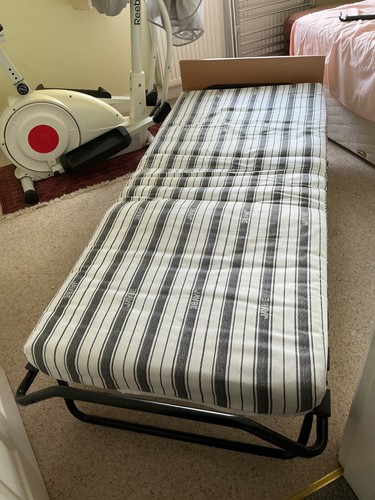 Single size fold bed vgc - single,
